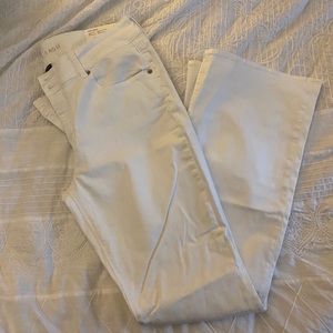 Women’s American Eagle White Jeans - 16 Long